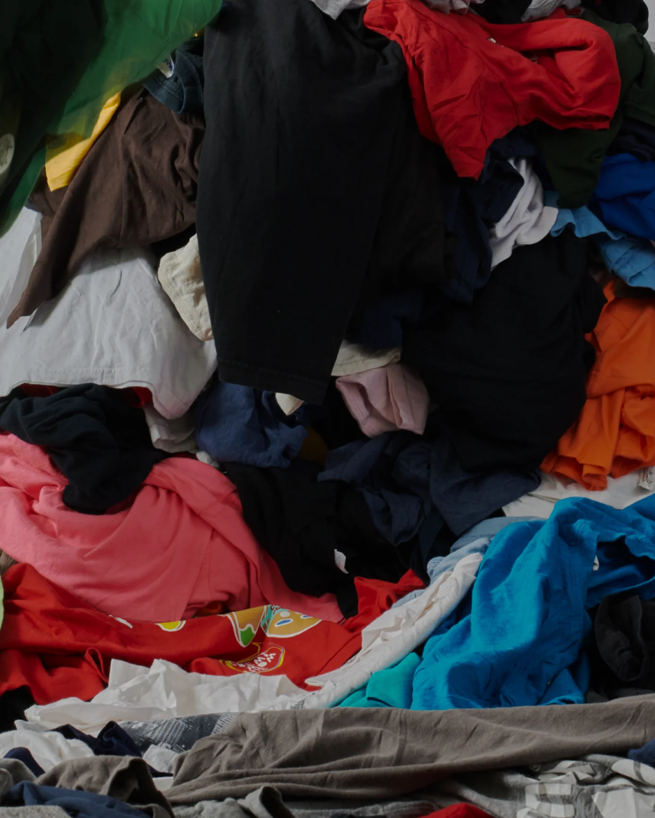 The Fashion Industry Has a Waste Problem. Policy Is Finally Catching Up.